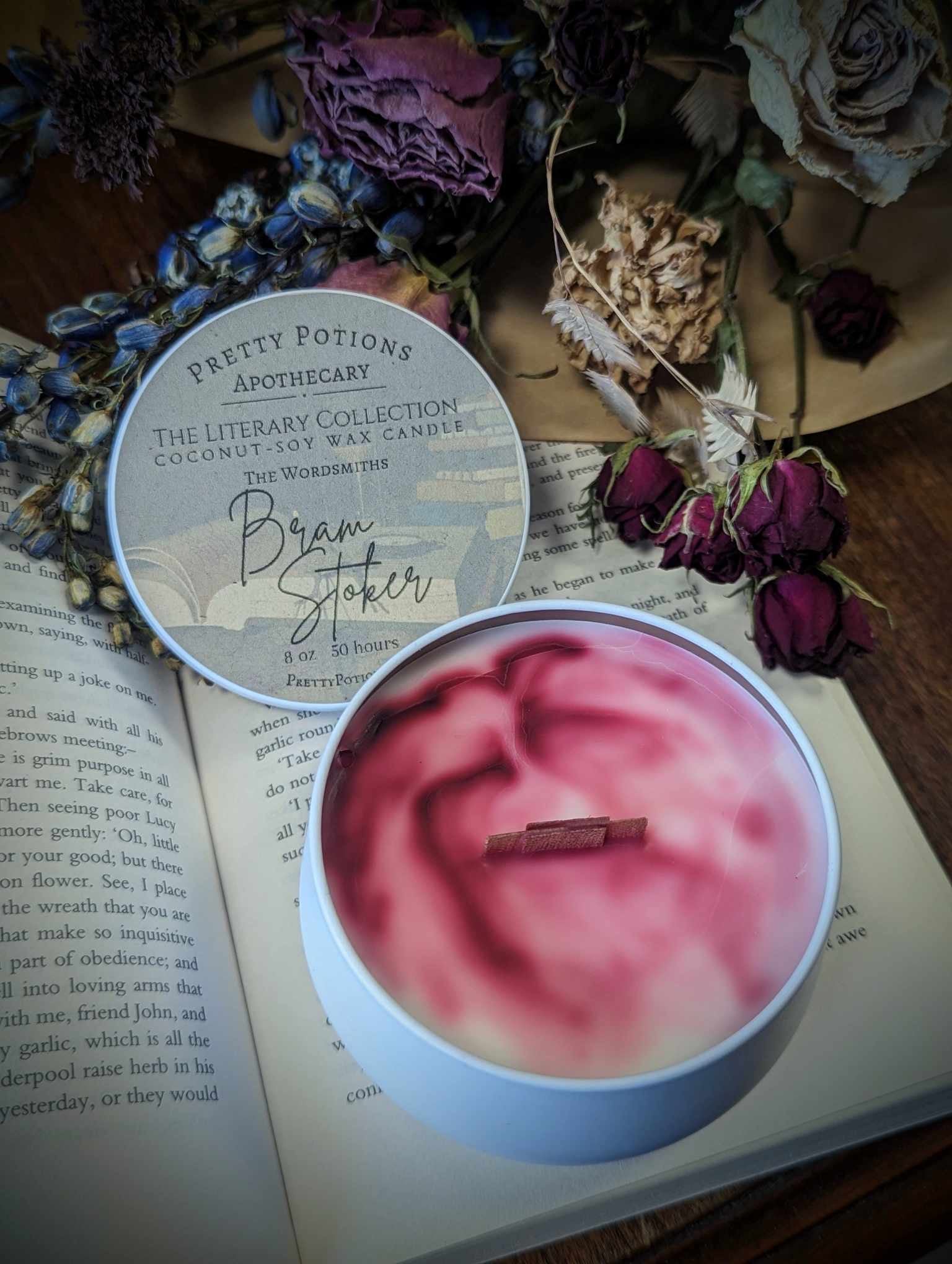 Bram Stoker The Literary Collection Candle